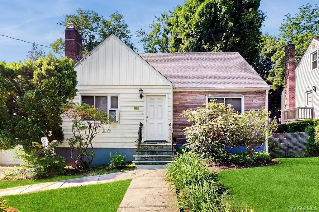 42 Juniper Hill Road White Plains NY 10607