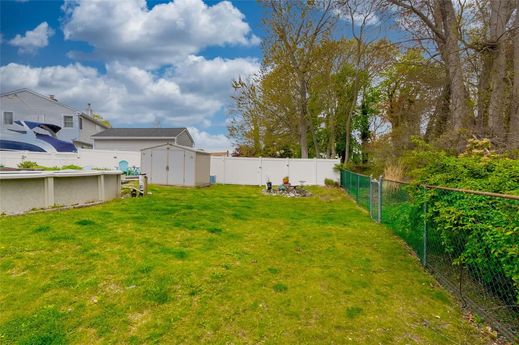 134 Jean Road West Islip NY 11795