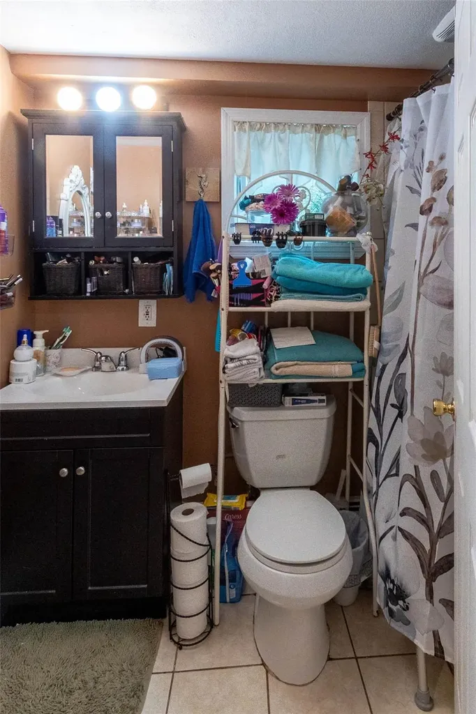 134 Jean Road West Islip NY 11795