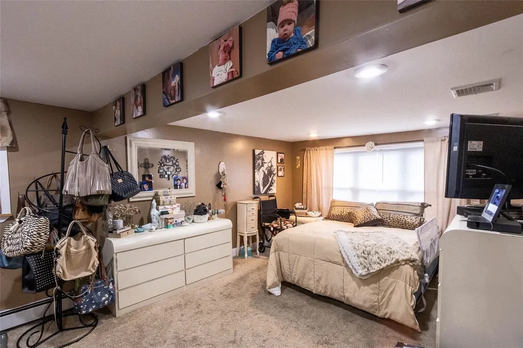 134 Jean Road West Islip NY 11795