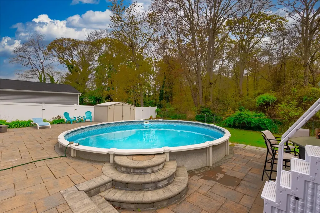 134 Jean Road West Islip NY 11795