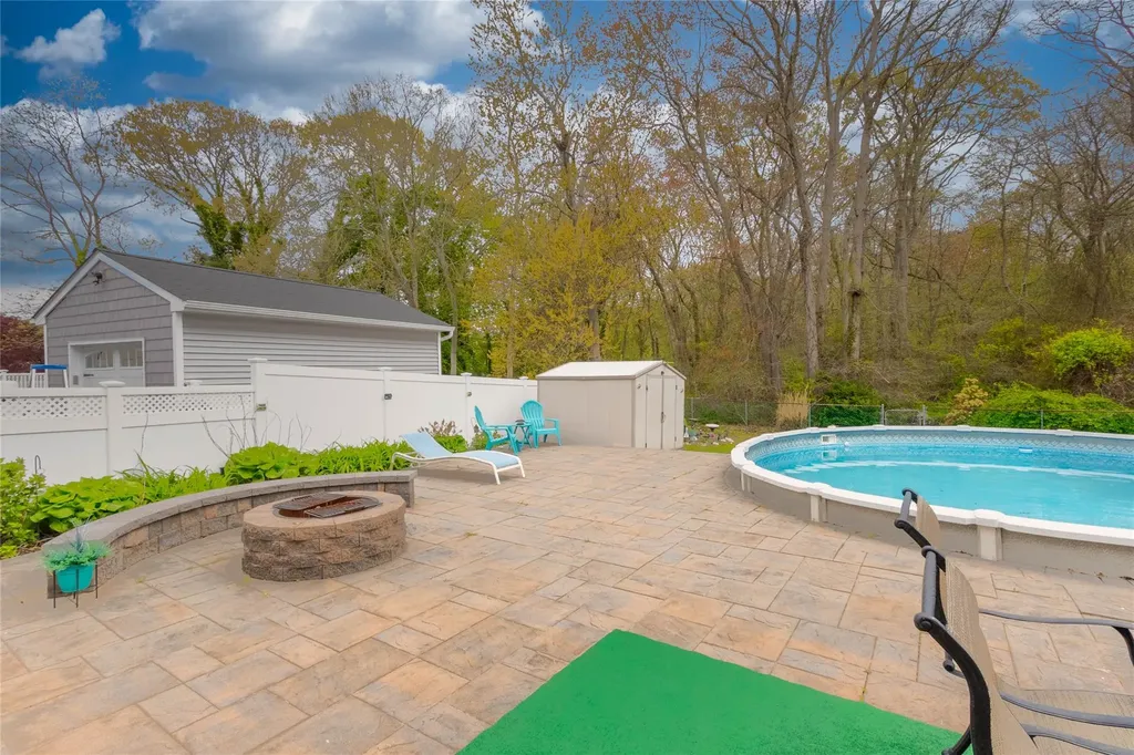 134 Jean Road West Islip NY 11795