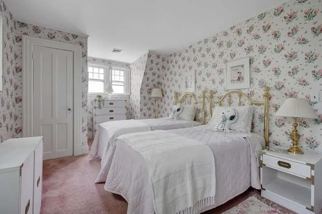 76 Argyle Avenue Babylon NY 11702