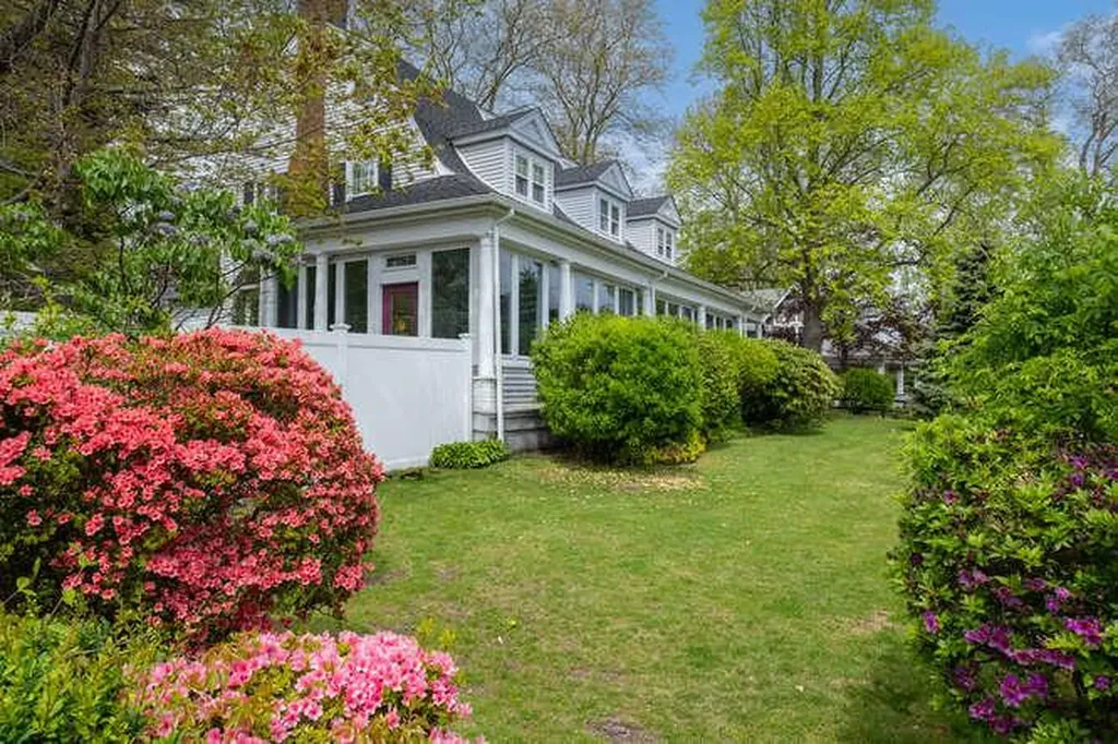 76 Argyle Avenue Babylon NY 11702