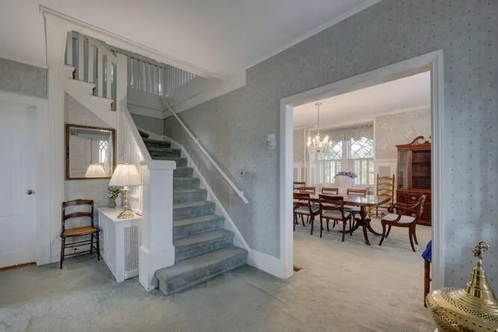 76 Argyle Avenue Babylon NY 11702