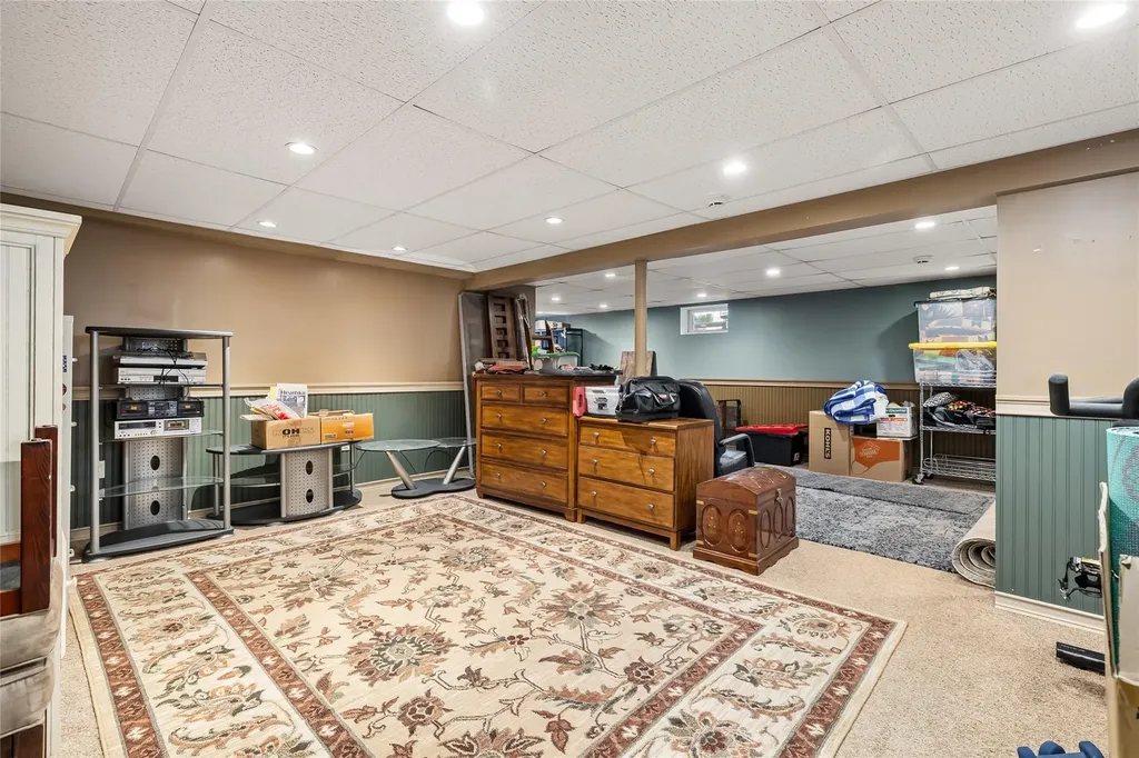 3 3rd Avenue Farmingdale NY 11735