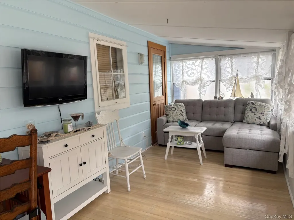 177 Wilmot Ocean Beach NY 11770