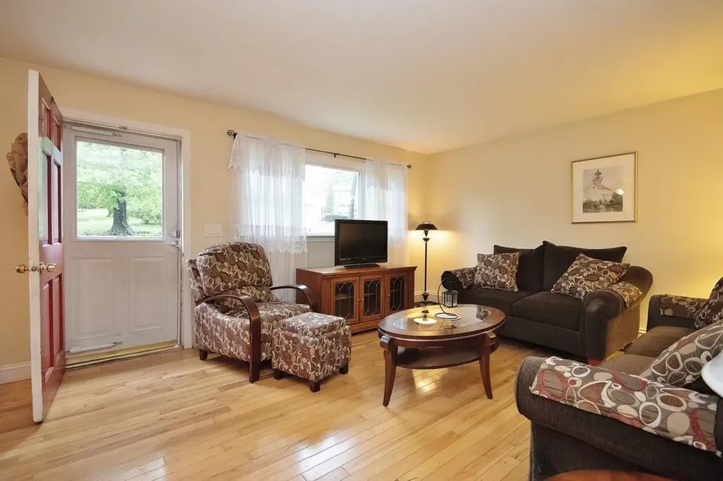 135 Cottage Road Carmel NY 10512