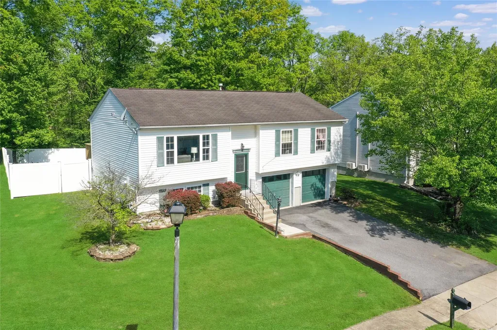 15 Brook Road Walden NY 12586