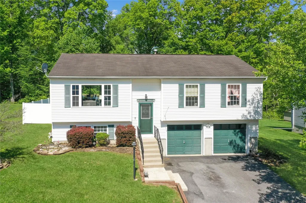 15 Brook Road Walden NY 12586