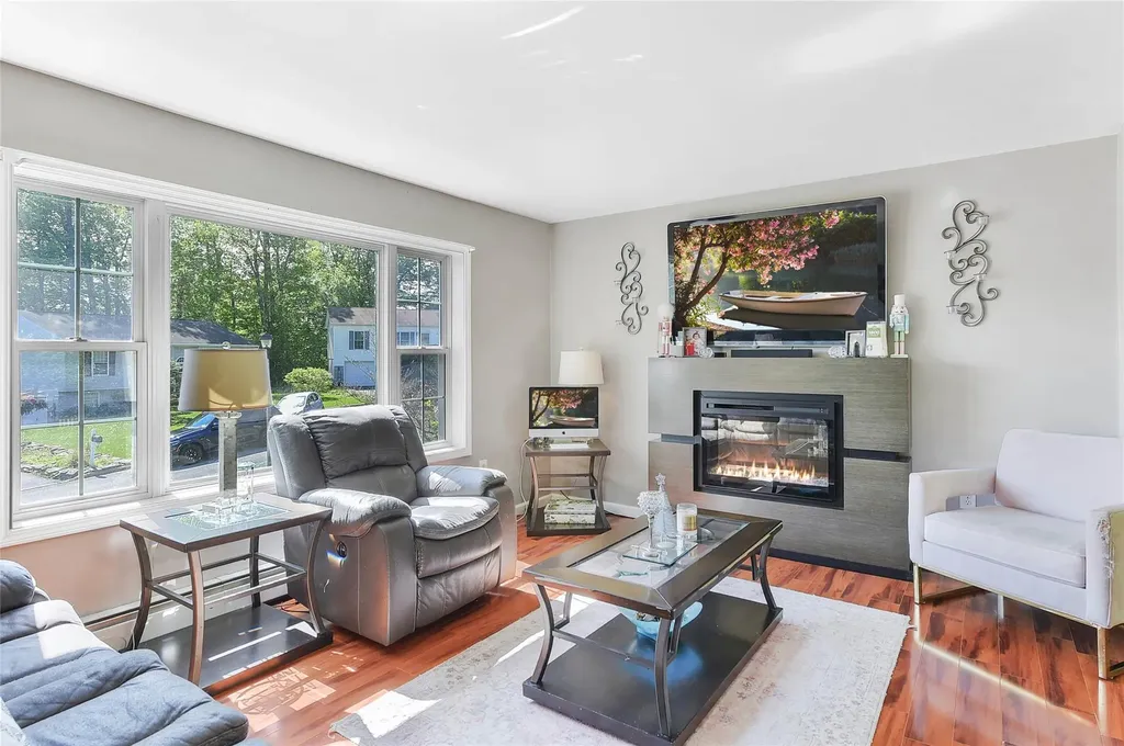 15 Brook Road Walden NY 12586