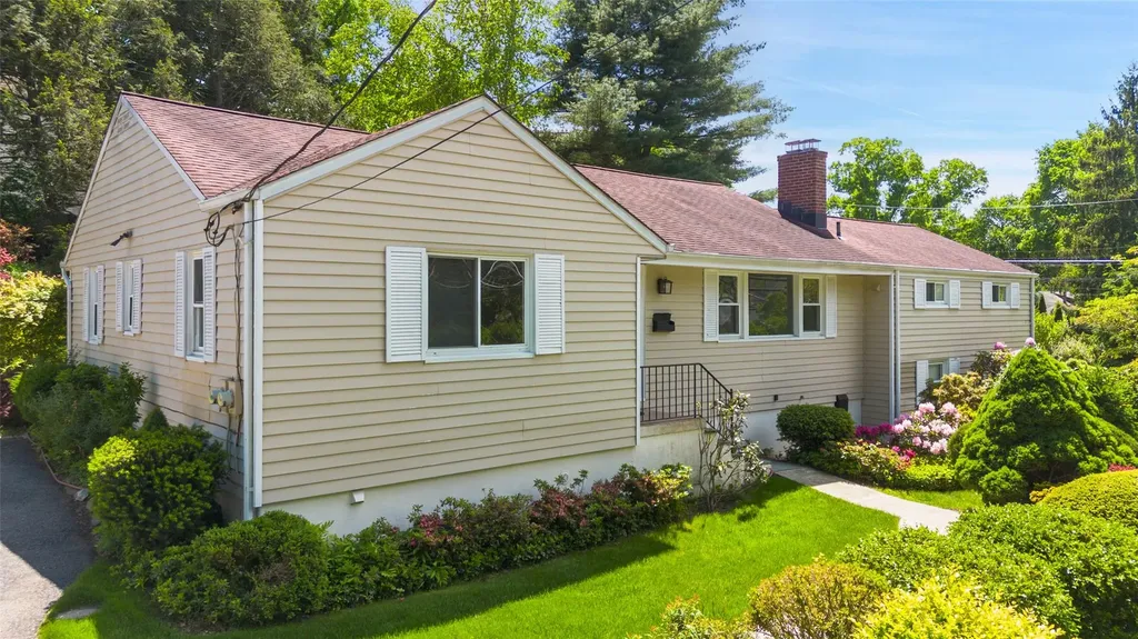 202 W Main Street Mount Kisco NY 10549