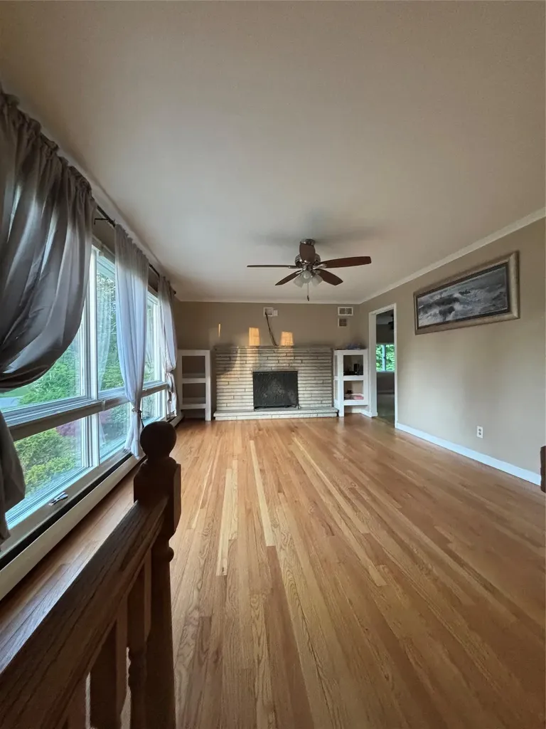 32 Lawrence Road Hyde Park NY 12538
