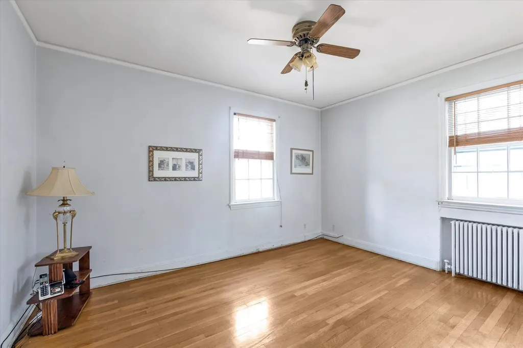 104 E Fenimore Street Valley Stream NY 11580