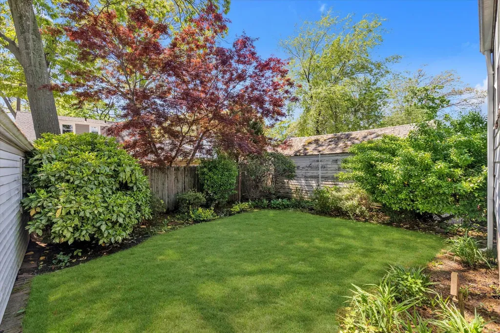 104 E Fenimore Street Valley Stream NY 11580