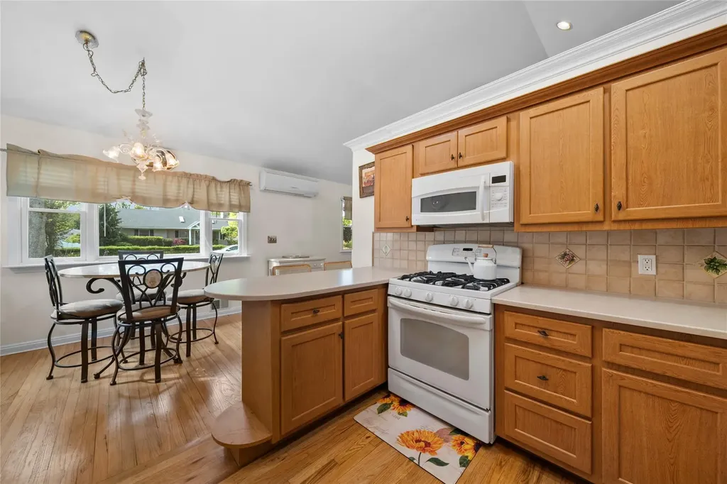 10 Lynch Lane Smithtown NY 11787