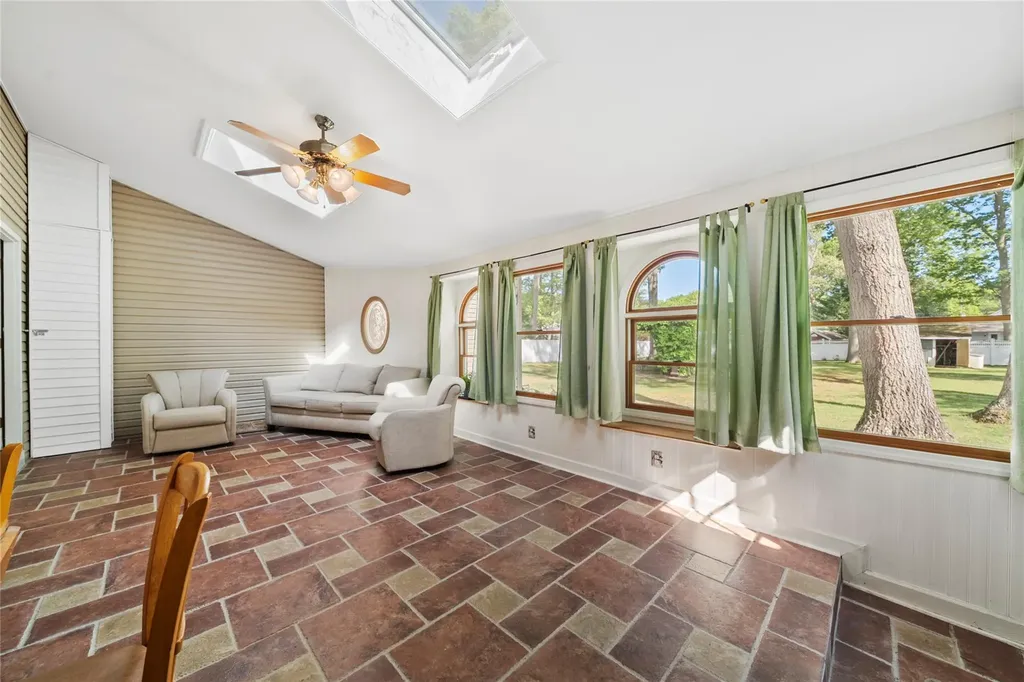10 Lynch Lane Smithtown NY 11787
