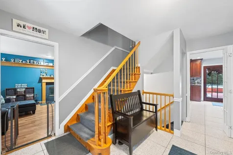 21 Victoria Lane Manorville NY 11949