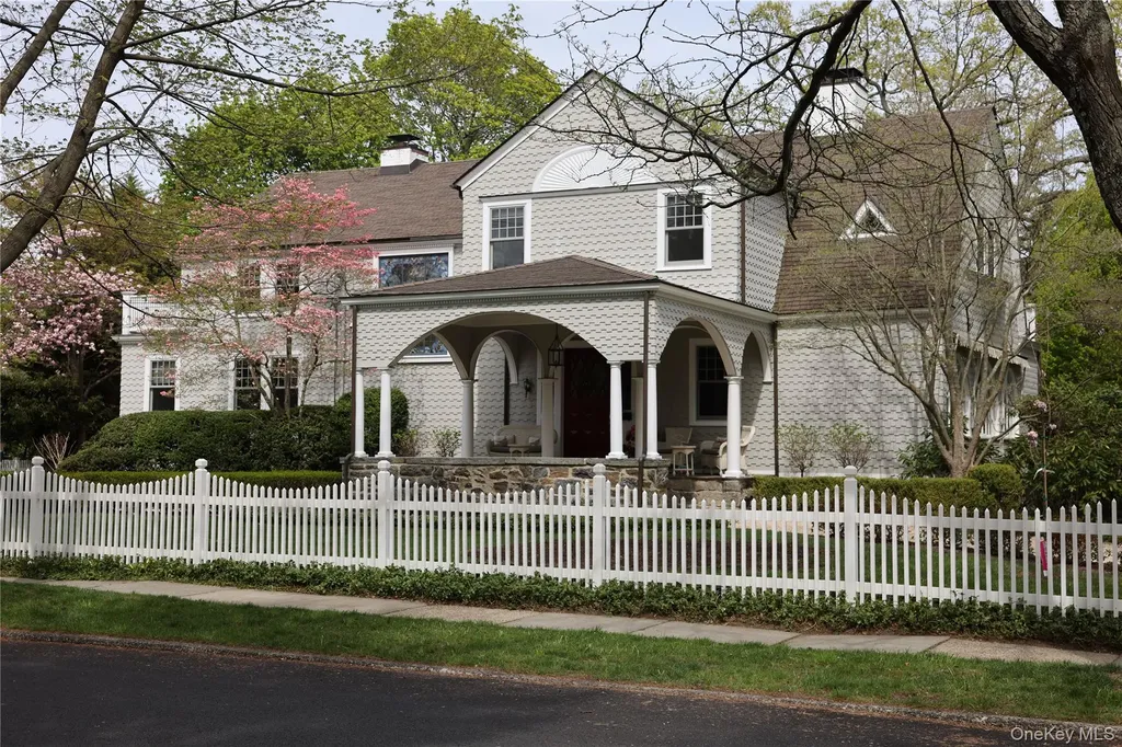 69 Prospect Avenue Larchmont NY 10538