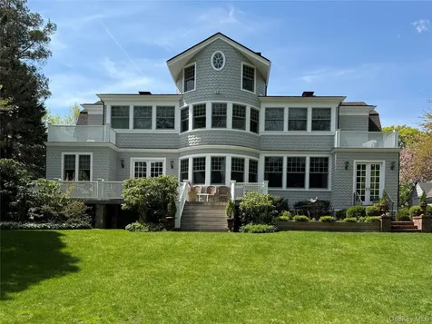 69 Prospect Avenue Larchmont NY 10538