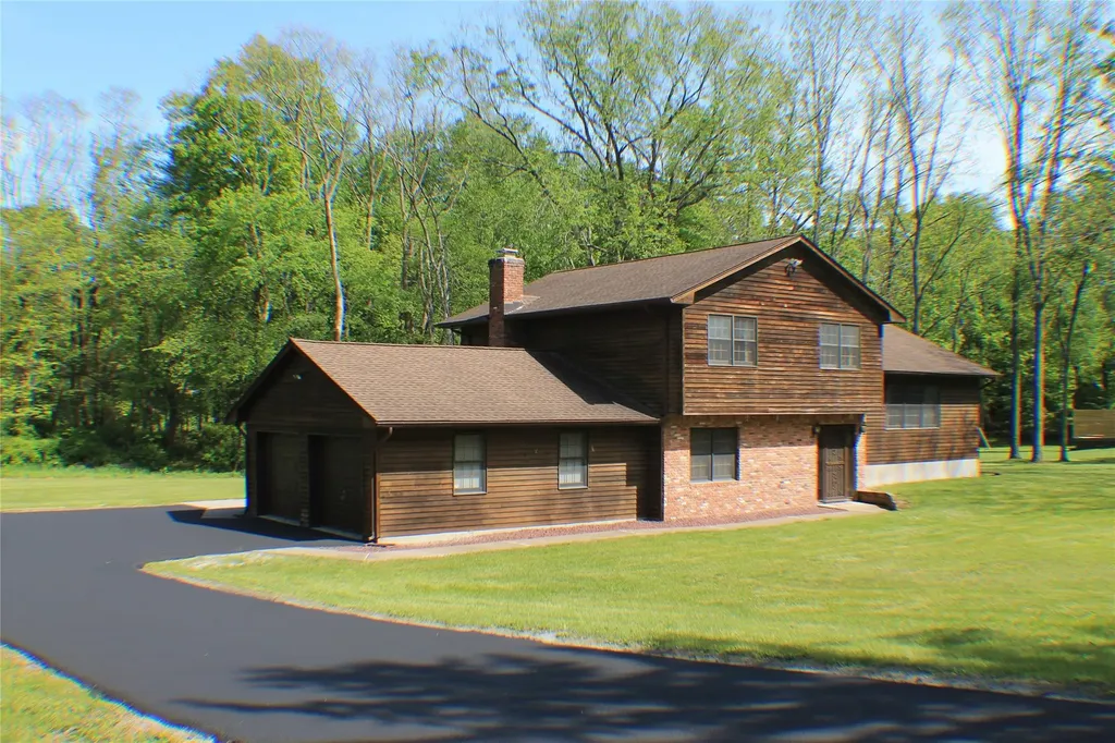 1 Winding Trail Chester NY 10918