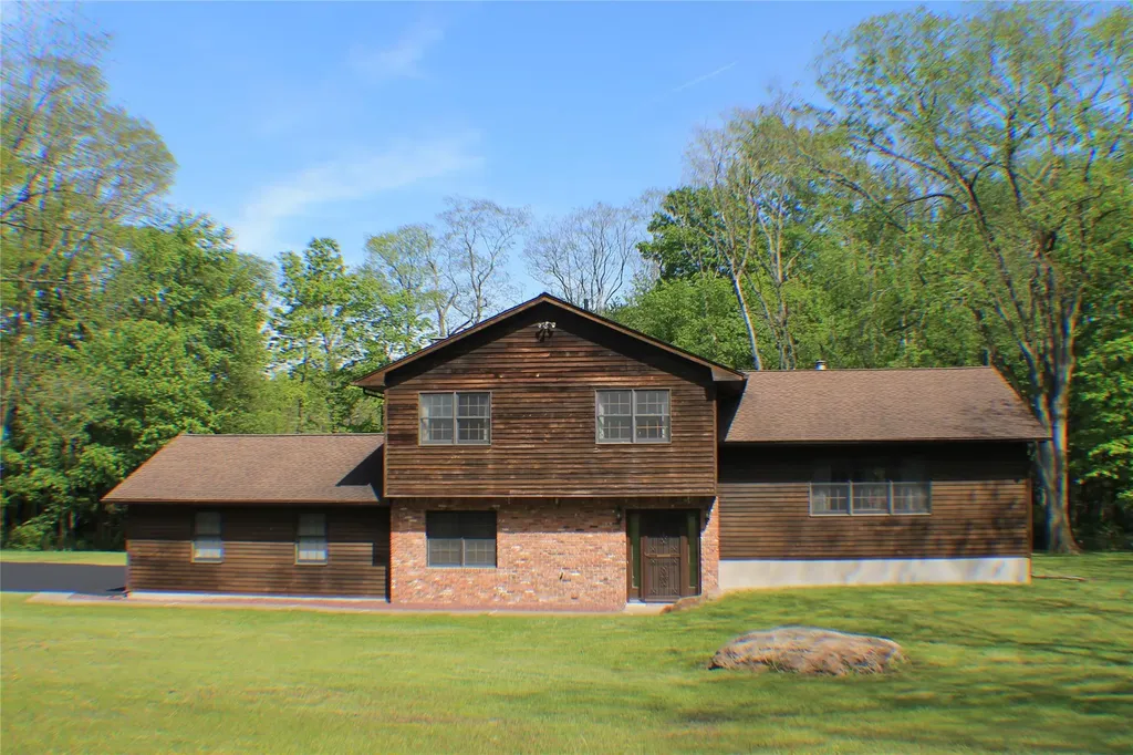 1 Winding Trail Chester NY 10918