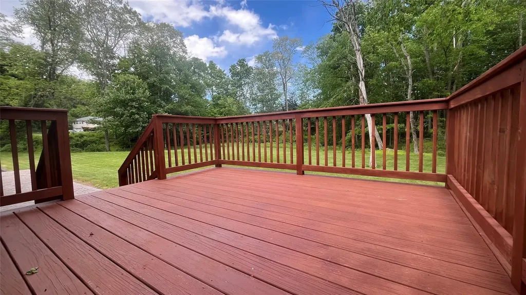 1 Winding Trail Chester NY 10918