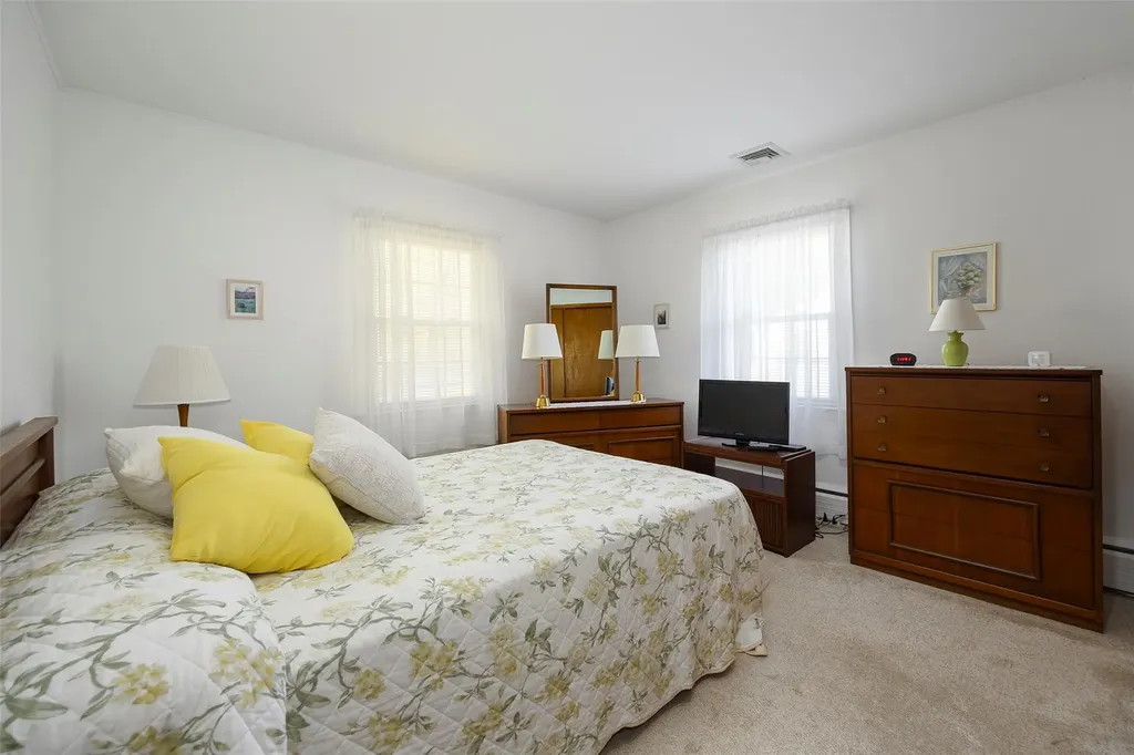 33 Homer Place Poughkeepsie NY 12603