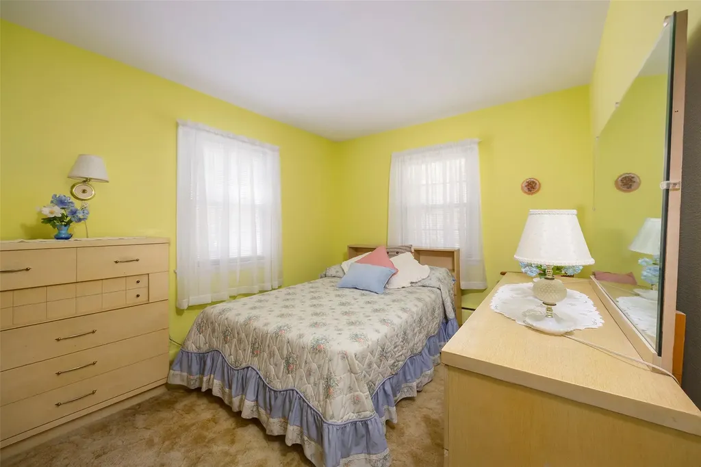 33 Homer Place Poughkeepsie NY 12603