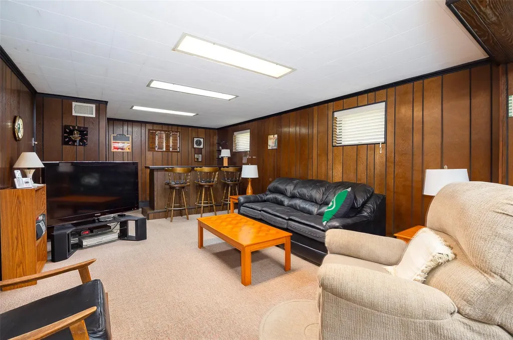 33 Homer Place Poughkeepsie NY 12603