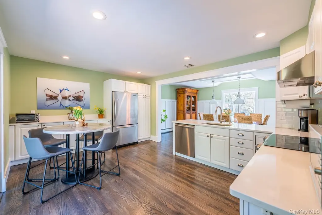 60 Bayview Drive Huntington NY 11743