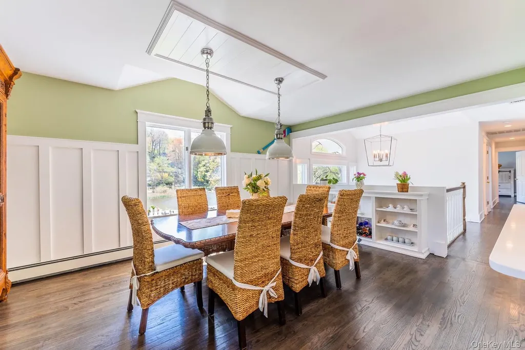 60 Bayview Drive Huntington NY 11743
