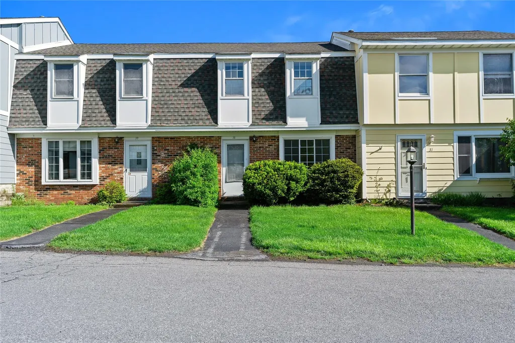 38 Sunny Brook Circle Highland NY 12528