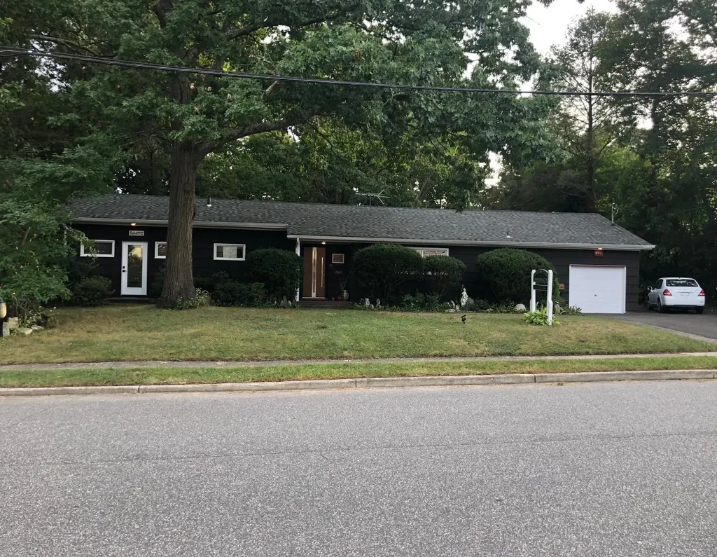 75 Union Avenue Amityville NY 11701