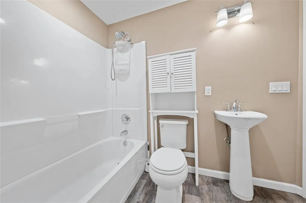 2971 N Wading River Road Wading River NY 11792