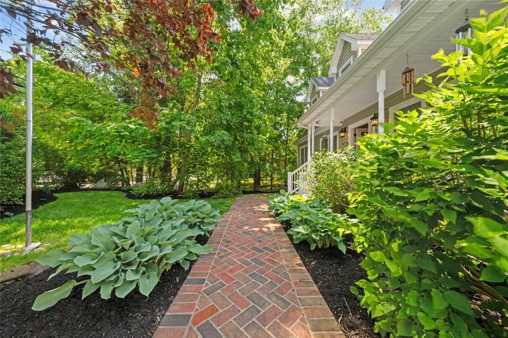 2971 N Wading River Road Wading River NY 11792