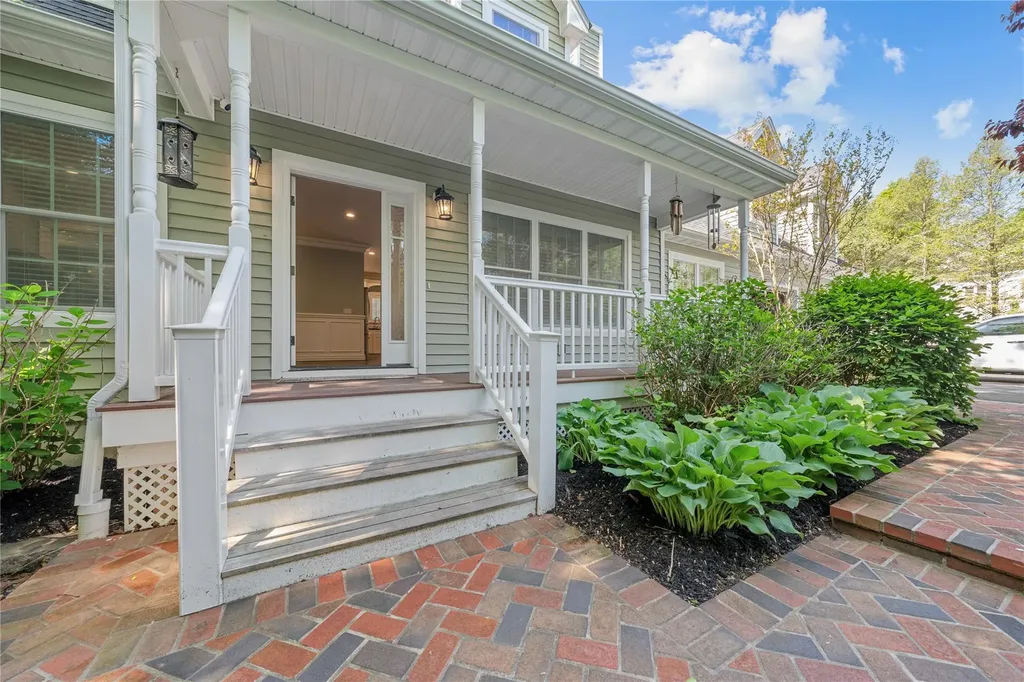 2971 N Wading River Road Wading River NY 11792