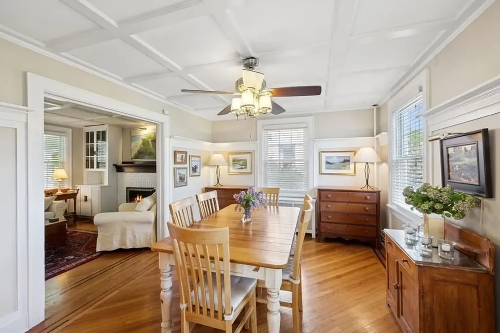 339 Pine Street Freeport NY 11520