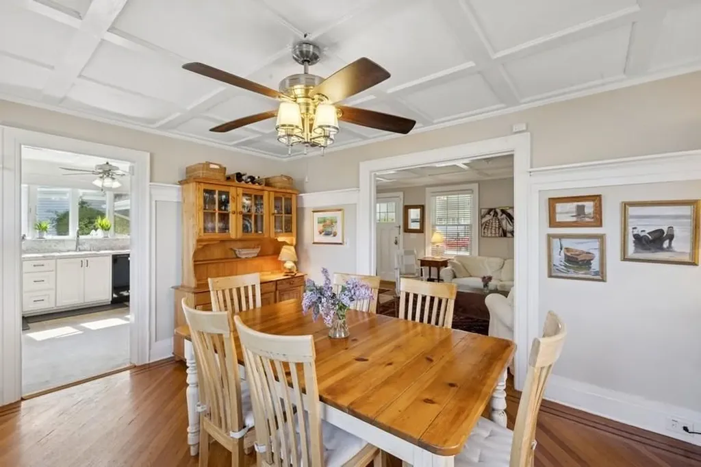 339 Pine Street Freeport NY 11520