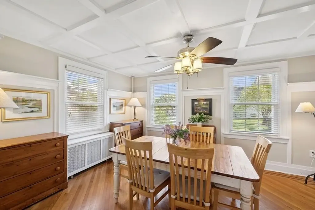 339 Pine Street Freeport NY 11520