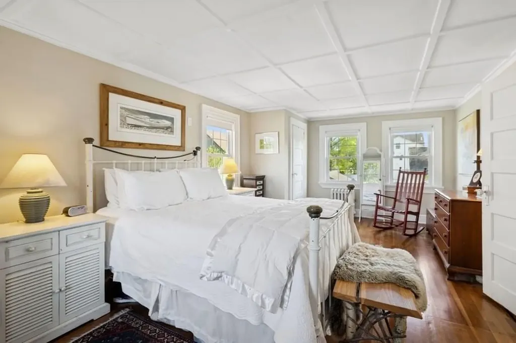 339 Pine Street Freeport NY 11520