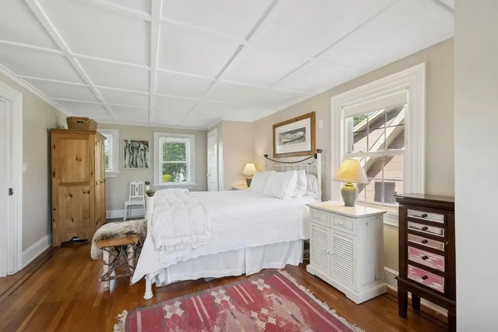 339 Pine Street Freeport NY 11520