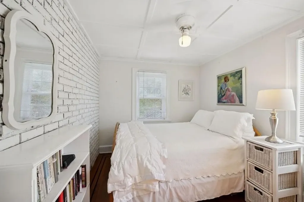 339 Pine Street Freeport NY 11520
