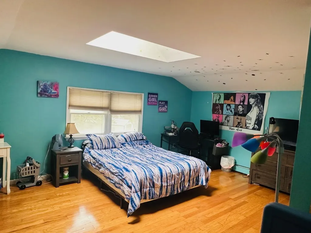 11 Mooney Pond Road Coram NY 11727