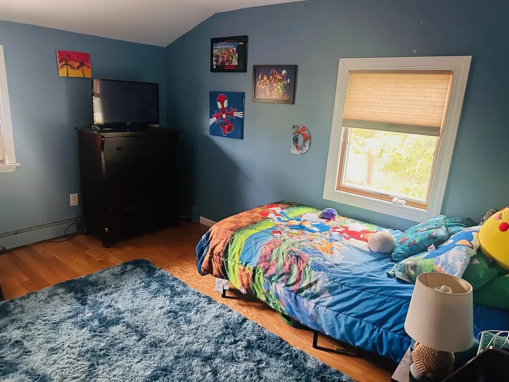 11 Mooney Pond Road Coram NY 11727