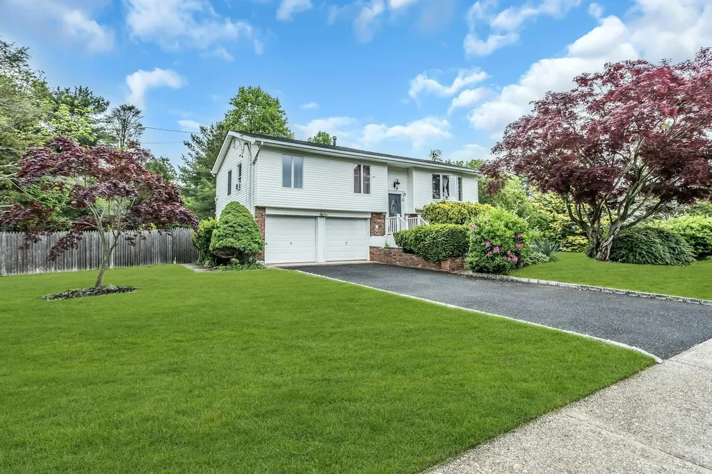 1 Valley Forge Drive Babylon NY 11798