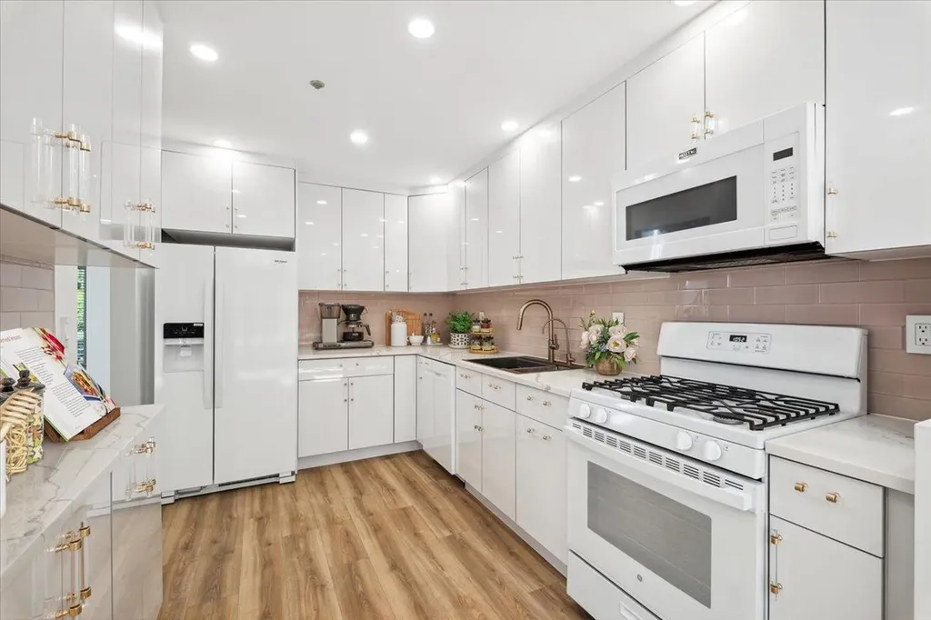 1601 Pondcrest Lane White Plains NY 10607