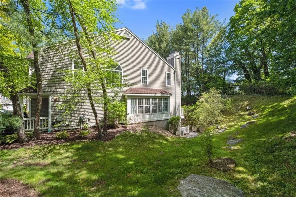 1601 Pondcrest Lane White Plains NY 10607