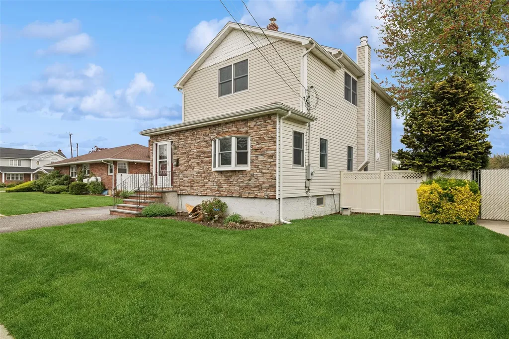 120 Floral Avenue Bethpage NY 11714