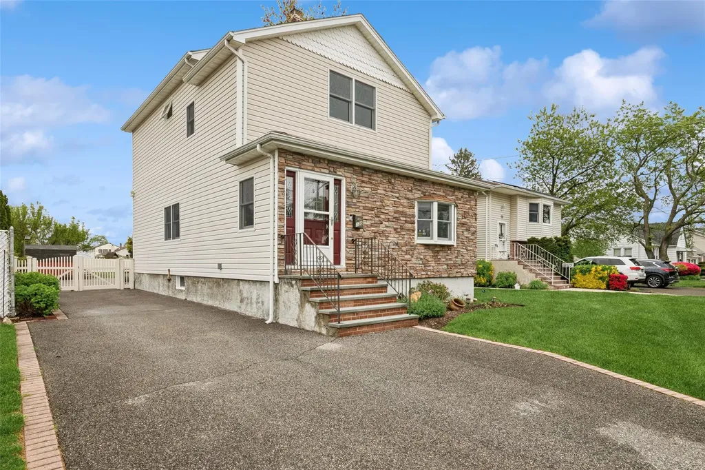 120 Floral Avenue Bethpage NY 11714